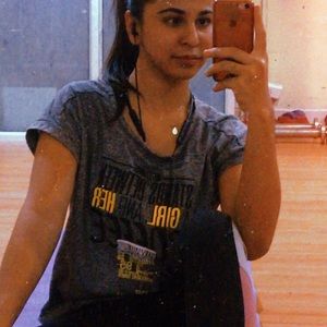 Meet your Posher, Dikhita